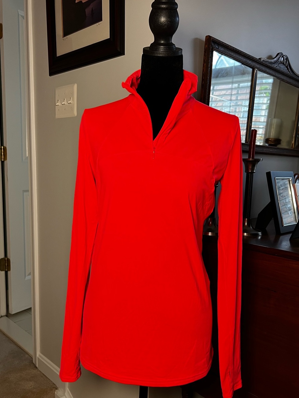 GapFit Neon Orange Quarter Zip Running Top Thumbholes Pocket Women’s Size S